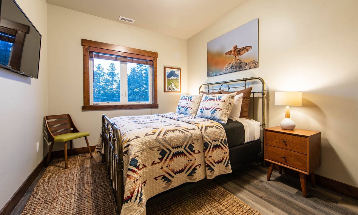 Columbia Falls Condo | Beautiful 3-bed/2-bath Condo Looking Into Glacier National Park!