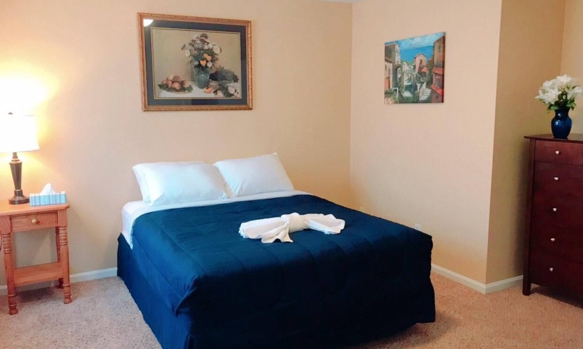 Greensboro Apartment | Beautiful apartment in Historic Downtown area, perfect for long term stays
