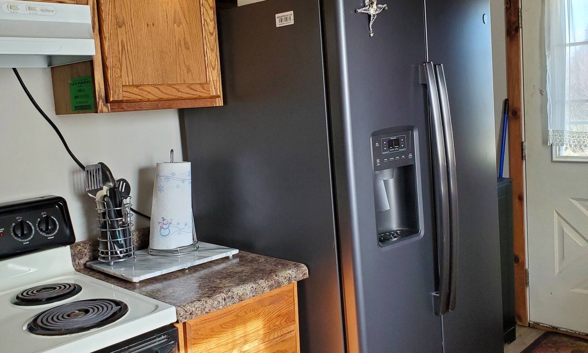 East Liberty Apartment | Beautiful country setting, Newly remodeled Secondary Suite. 3 miles to Honda ELP