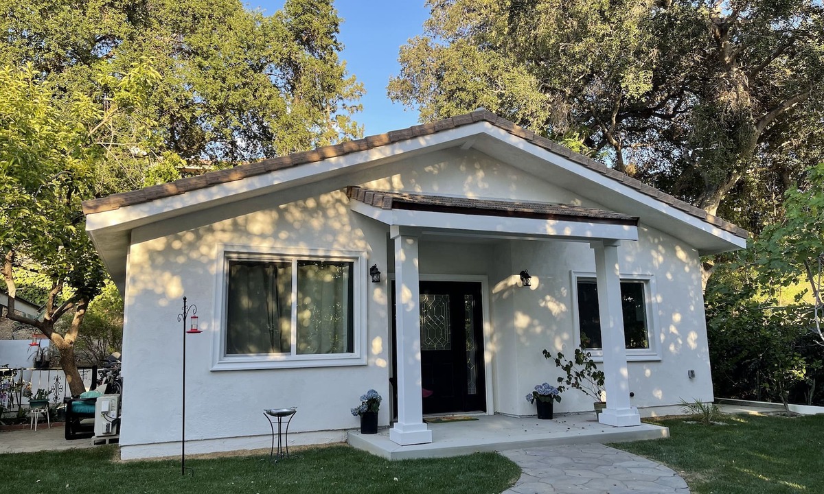 Mount Wilson House | Beautiful modern bright brand new guest house 2 beds and 2 baths