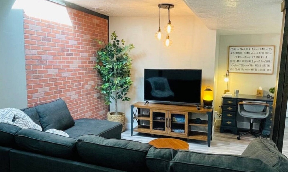Logan House | Beautiful New York Style Loft In Downtown Logan