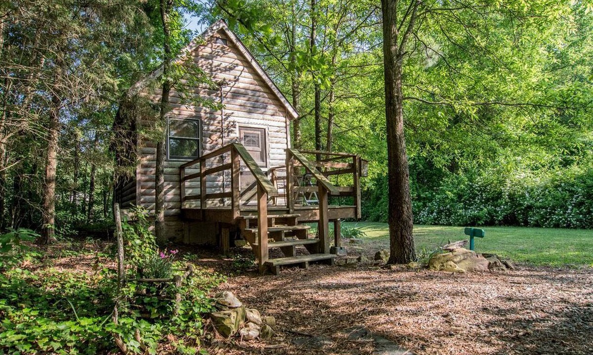 Southmont Cabin | Beautiful Private Cabin Nestled on Premiere Retreat Center, North Carolina
