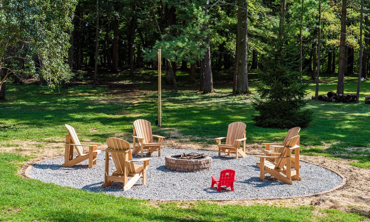 Bellbrook House | Bellbrook | Professionally Remodeled | 10 Acres in the Woods w/Zipline!