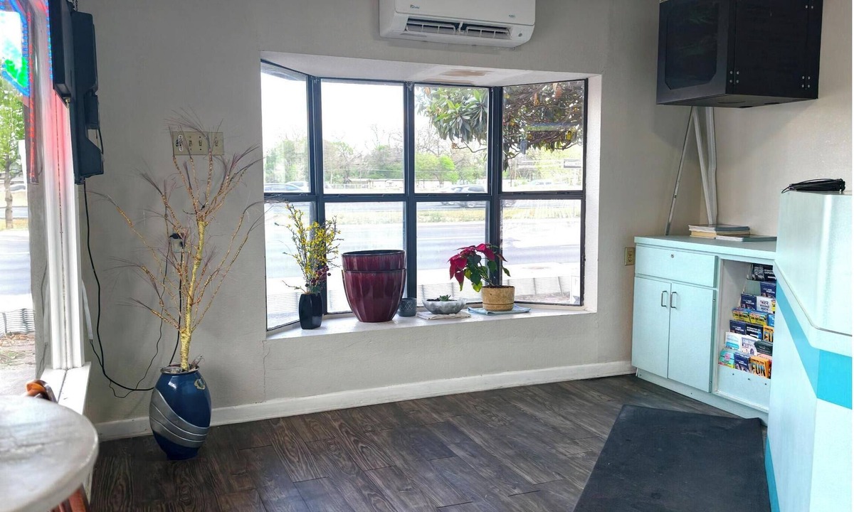 Rio Vista Hotel | Best Budget Inn San Marcos, TX