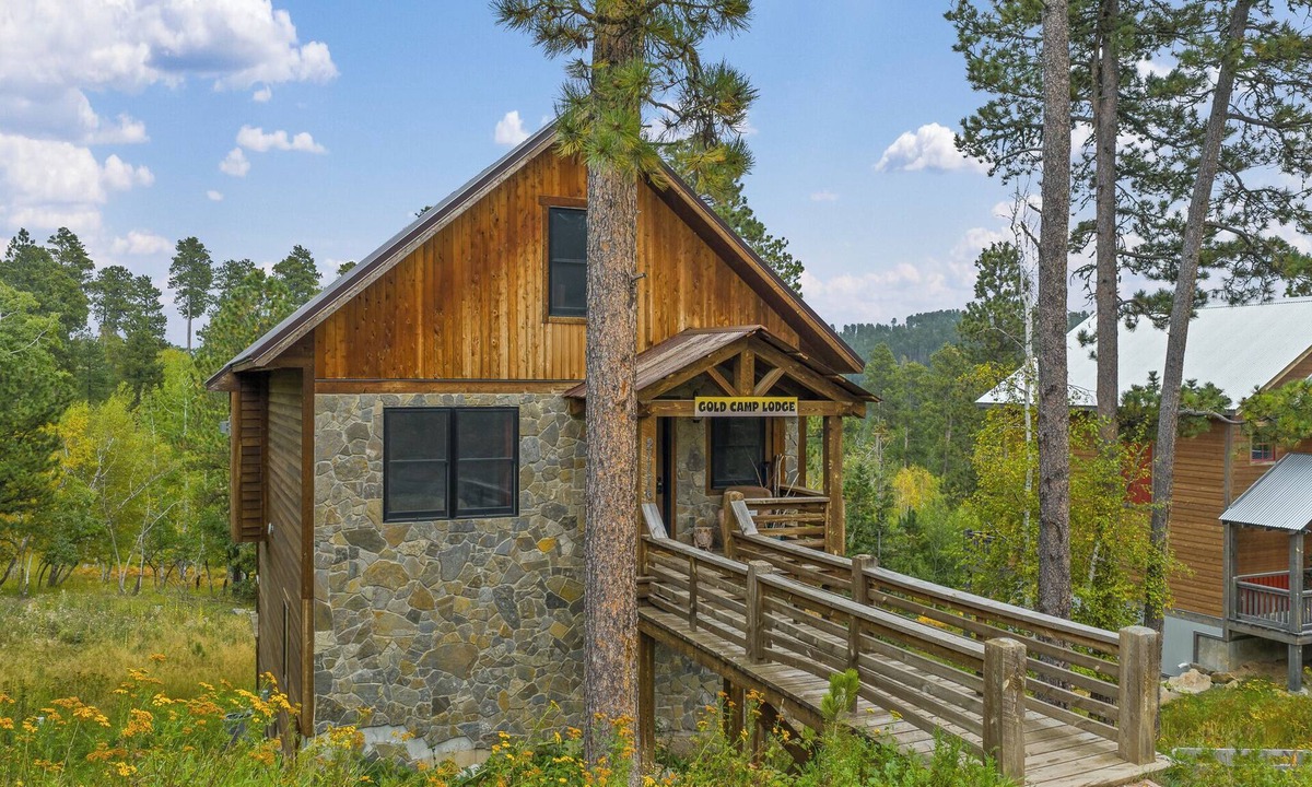 Deadwood Cabin | Best Deadwood Location - Skiing - Hot Tub & Access To Heated Swimming Pool