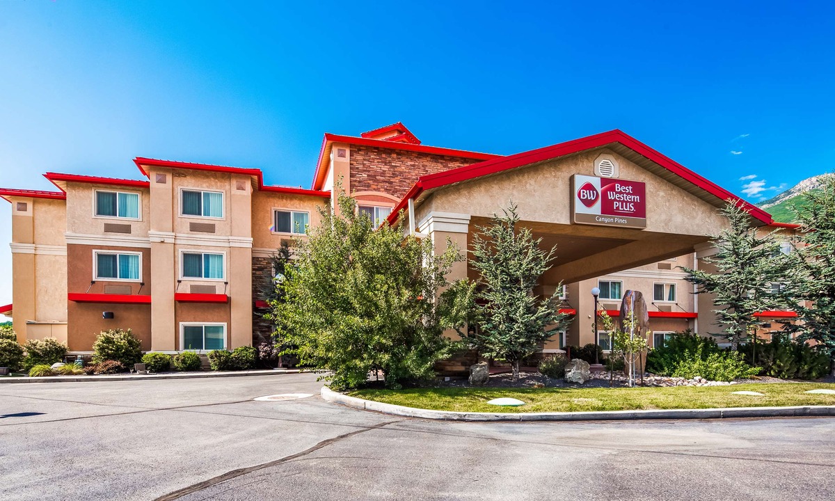 Uintah Hotel | Best Western Plus Canyon Pines