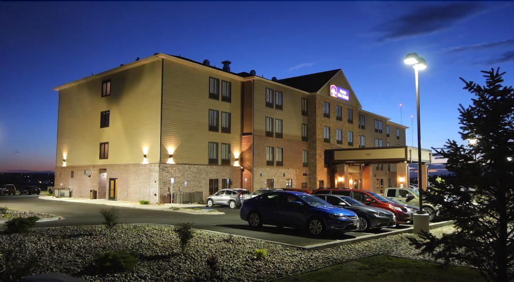 Casper Hotel | Best Western Plus Casper Inn & Suites
