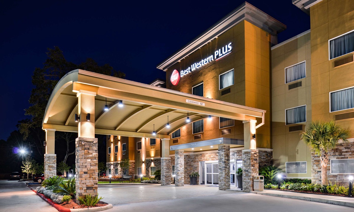 Lake Jackson Hotel | Best Western Plus Lake Jackson Inn & Suites