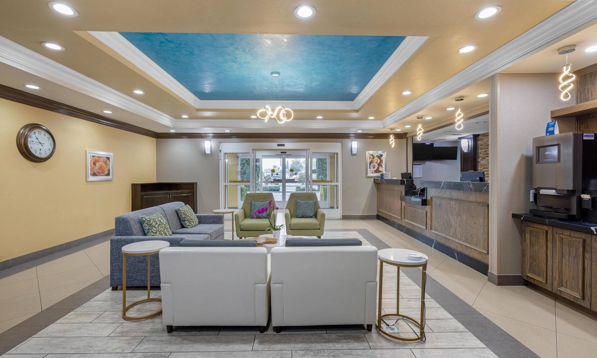 Wasco Hotel | Best Western Plus Wasco Inn & Suites