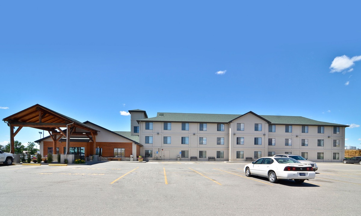 Laurel Hotel | Best Western Yellowstone Crossing