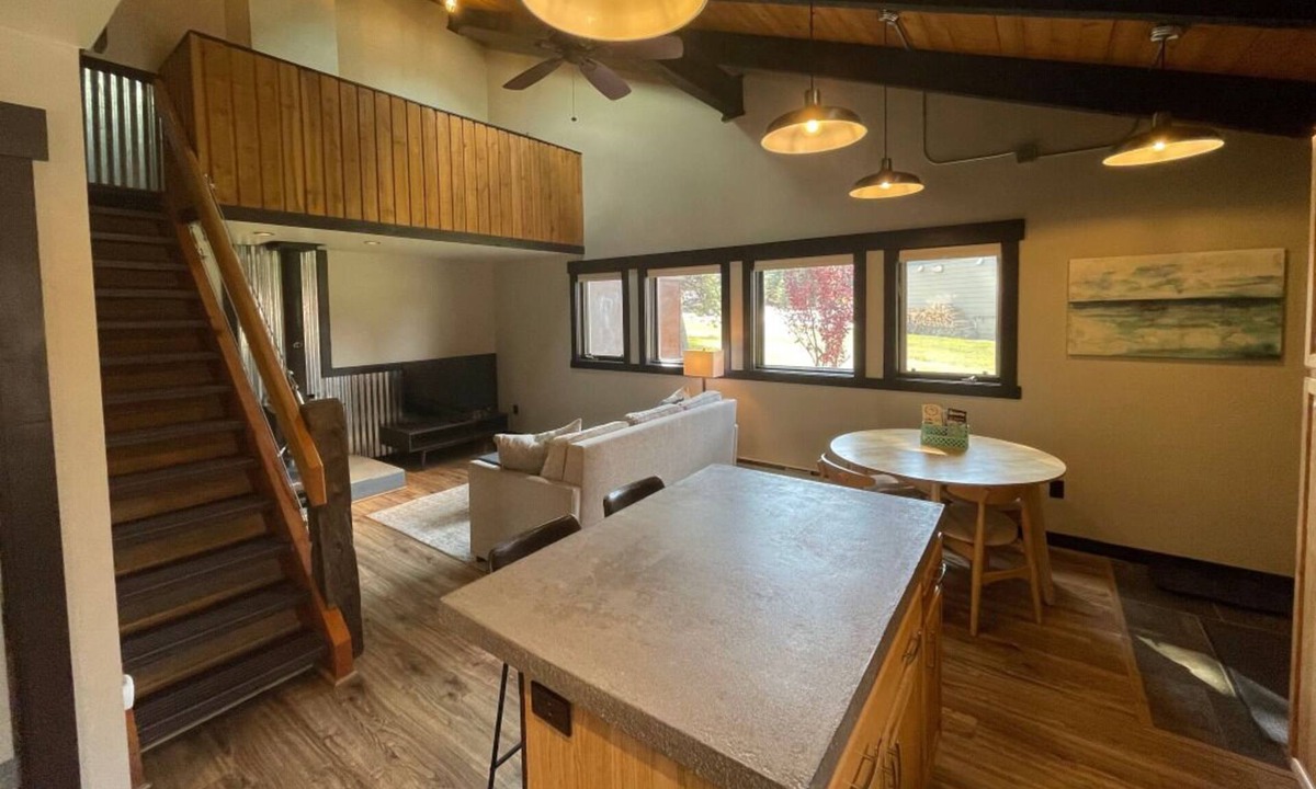 Big Sky Condo | Big Sky Cozy Condo - Town Center, community pool/hot tub/sauna