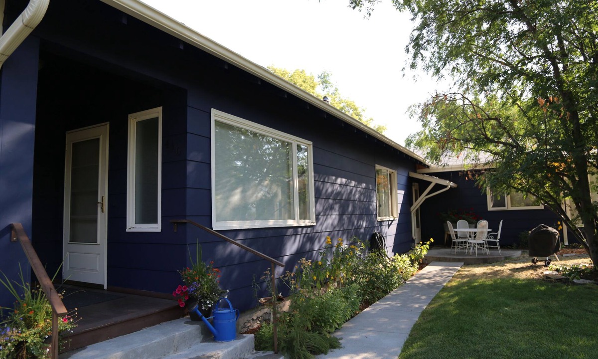 Bozeman House | Blue Willow Guest House in the Heart of Bozeman, Montana
