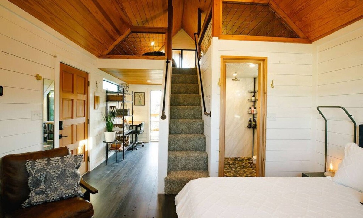 Dripping Springs House | Bluebonnet ↠ Cabin with view and Pro Coffee Setup, Pickleball