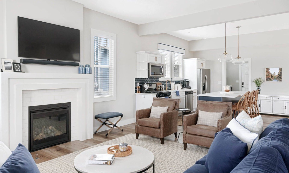 Northeast South Bend House | Brand New Luxury Home less than a mile from Notre Dame