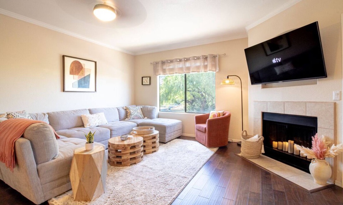 North Scottsdale Condo | Bright, Updated, Quiet N Scottsdale Escape