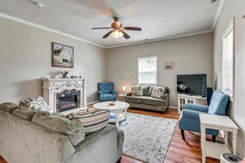 Comfort House | Bring Your Pets! Family-Friendly Gem in Cove City
