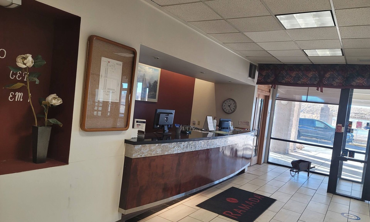 Laramie Hotel | Budget Inn