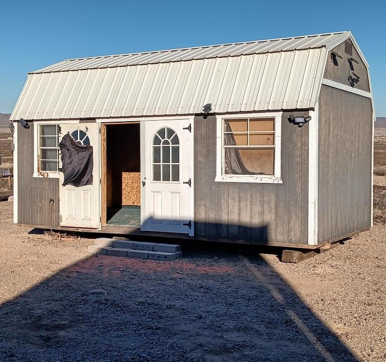 Valentine Other | Cabin at Desert Gardens Oasis in Lobo, Tx