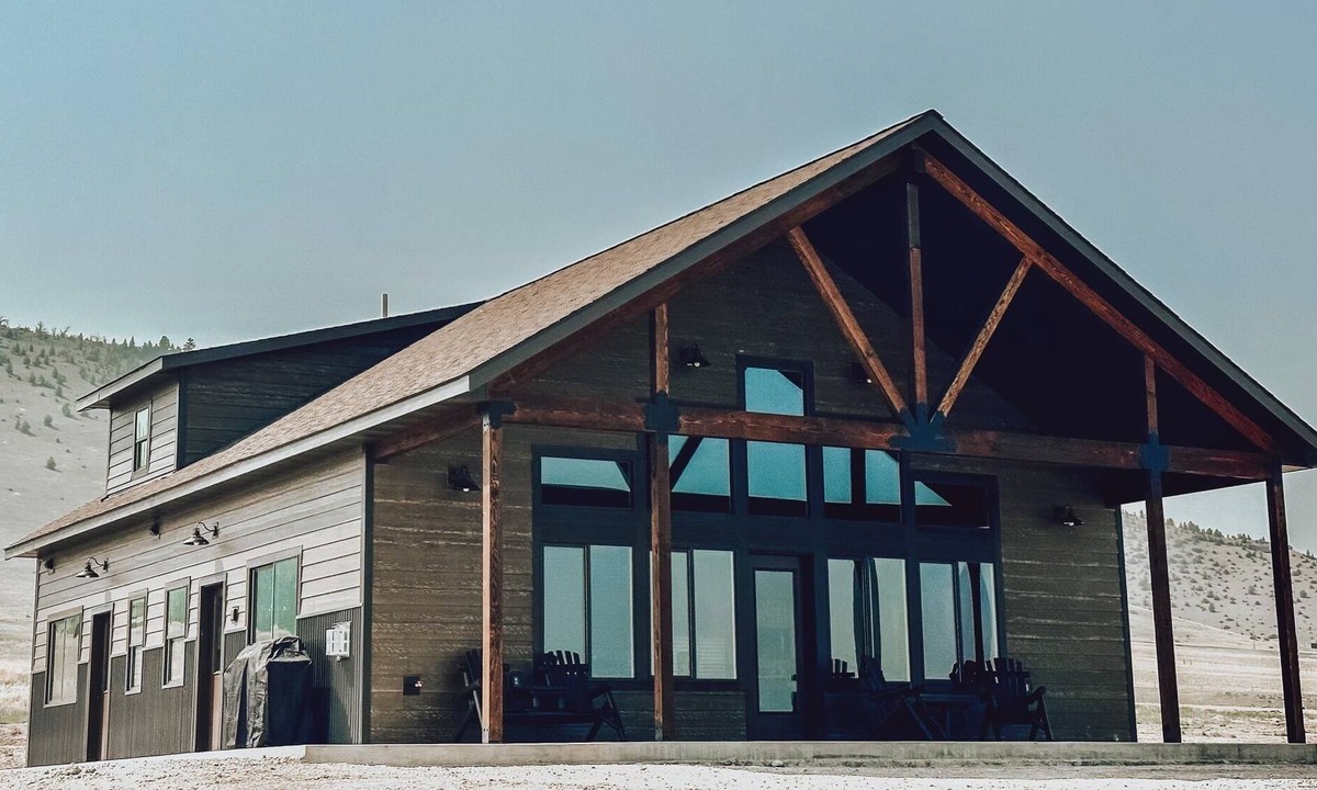 Shining Mountains Cabin | Camp SoRo Ennis MT