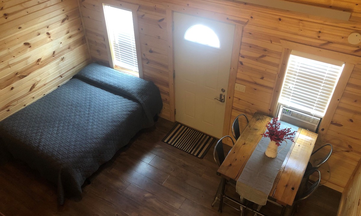 Custer Cabin | Camping in the beautiful Black Hills! Cabin #5