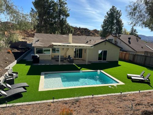 Canyon Country House | Canyon House, Pool, Yard, BBQ, 14mi to Six Flags