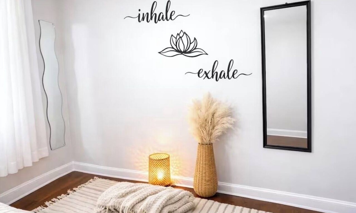 Randle Highlands Condo | Capitol Hill King Bed Suite+Free Parking+Private Lounge