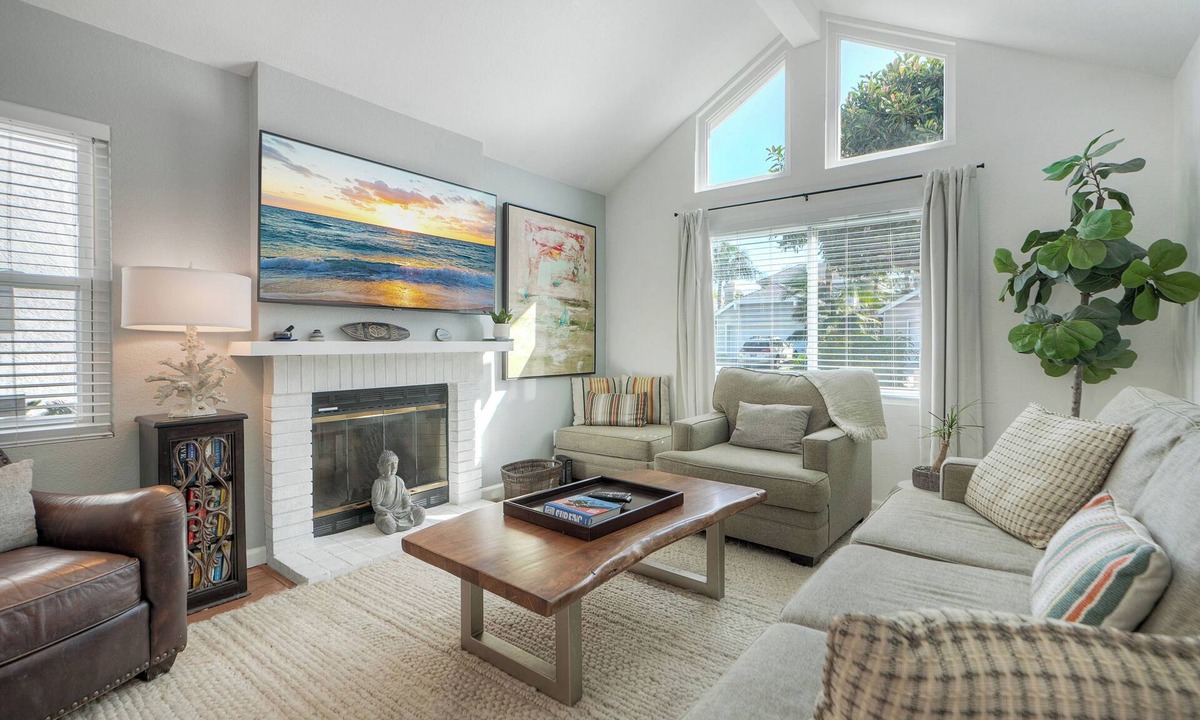 Aviara House | Carlsbad Coastal Cottage — Private Patio + Gated Pool & Spa in Minutes to the Beach!