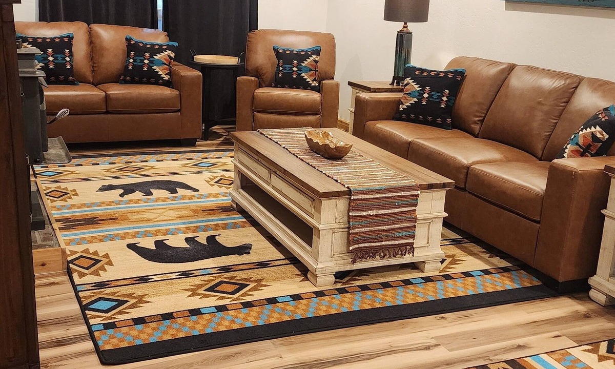 Coram House | Cedar CanyonnLocated just 7 miles west of Glacier National Park West entrance