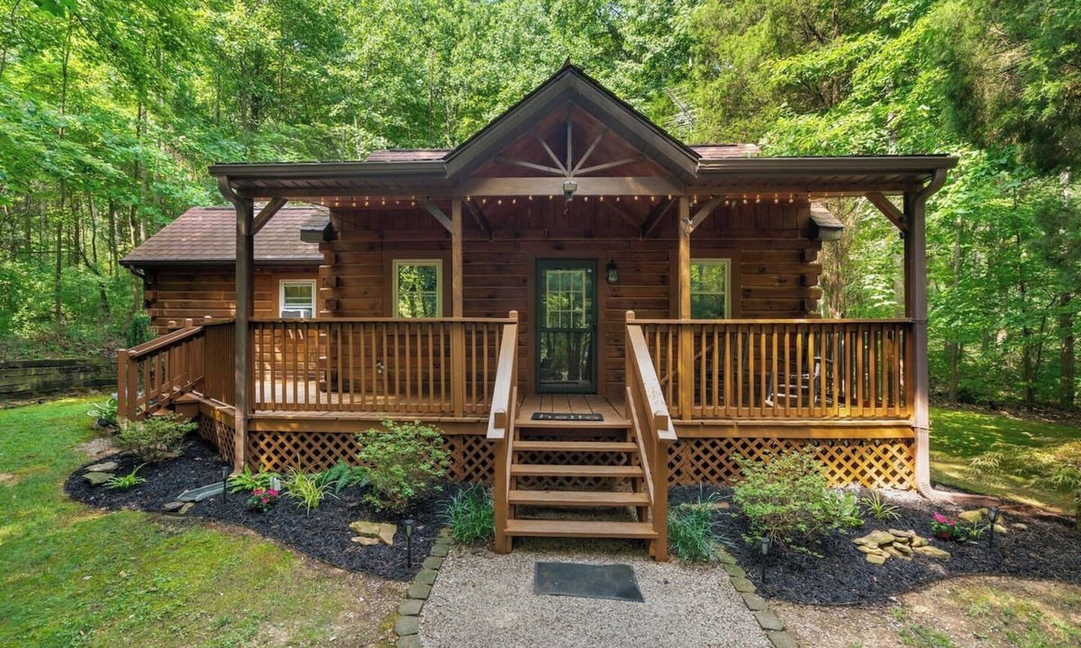 Birdseye Cabin | Cedars Edge cabin at Patoka Lake w/park pass