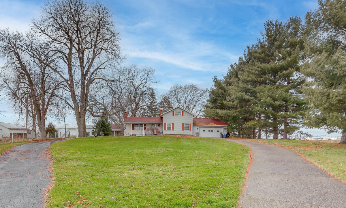 Milan House | Central & Private Milan Home ~ 10 Mi to Sandusky!