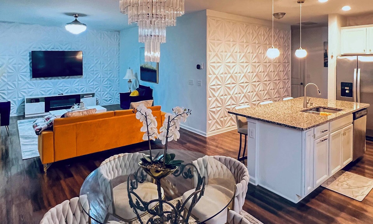 Bowling Green Cottage | Charlotte Area Home Near Lake Wylie, Pets Welcome!