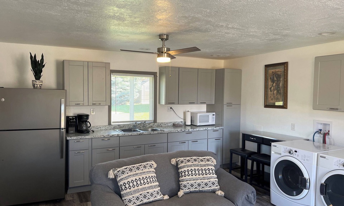 Lava Hot Springs Apartment | Charming 1-bedroom apartment in serene Lava Hot Springs.