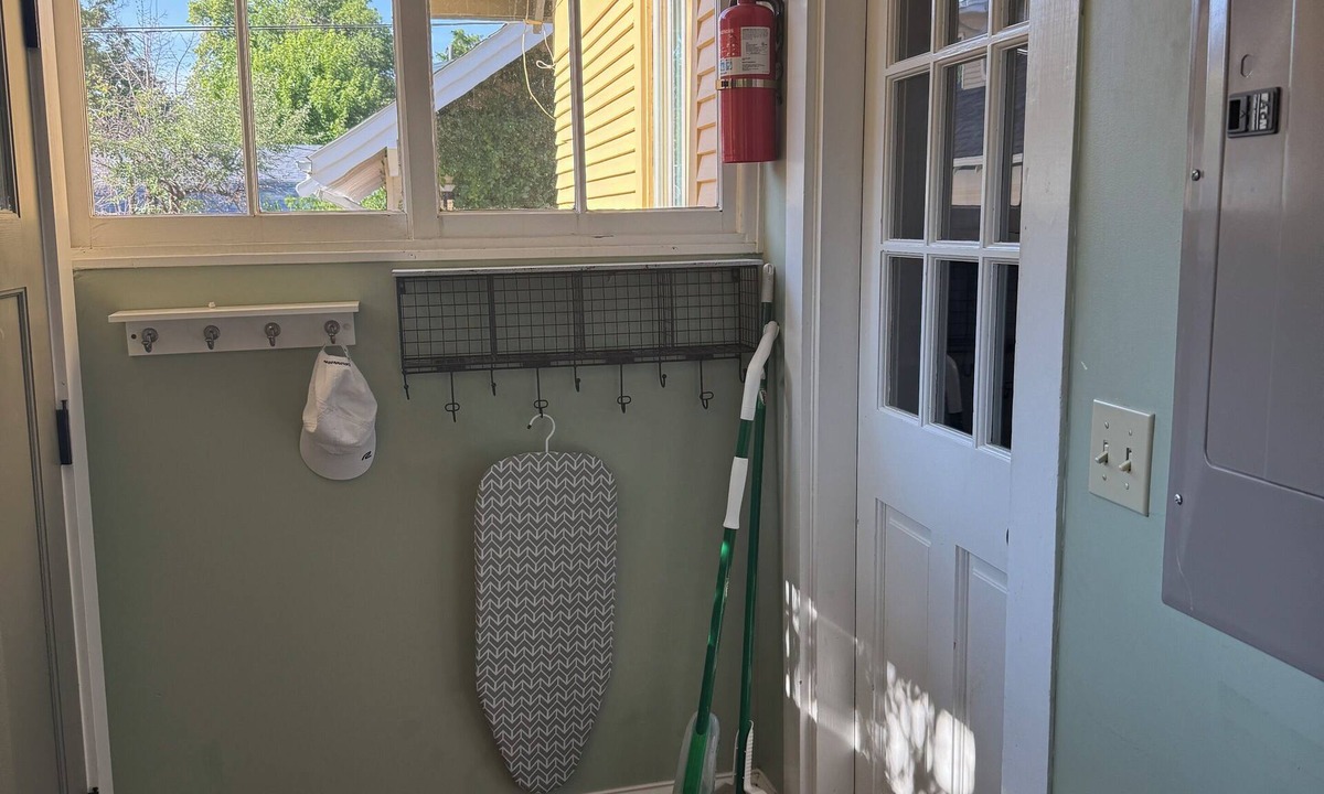 Bozeman House | Charming 2-bedroom house in Bozeman near campus