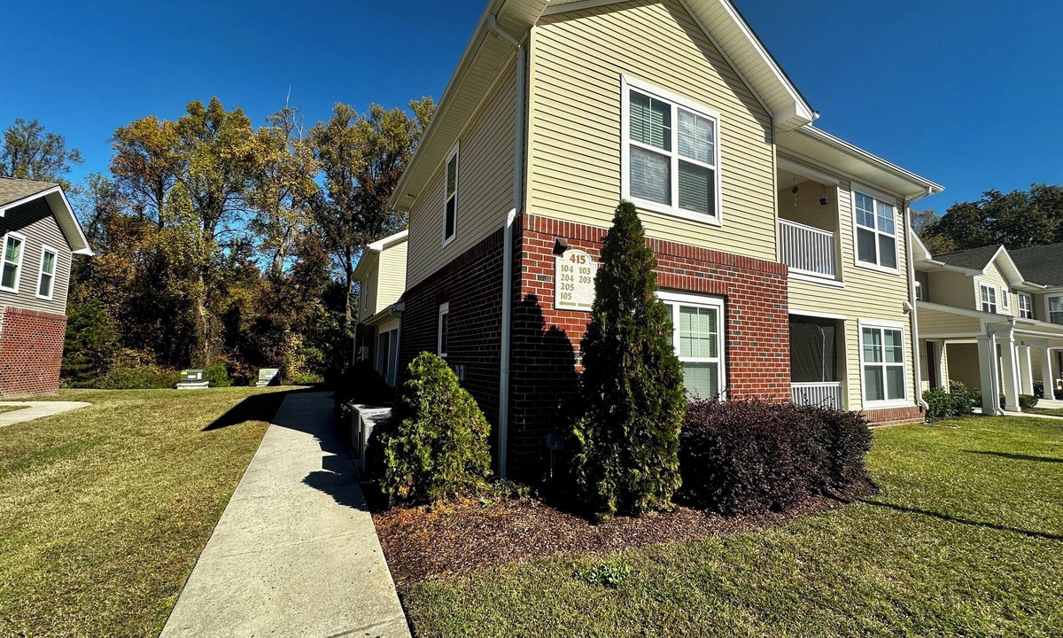 Greenville Apartment | Charming 2-bedroom apartment in a great location near ECU campus