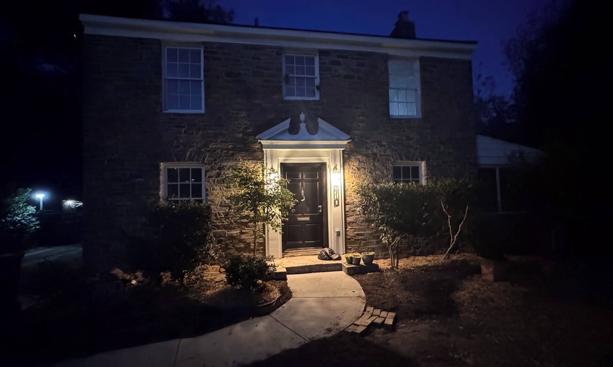 East Durham House | Charming 3 bedroom historic house from the 1930’s made into a short term rental
