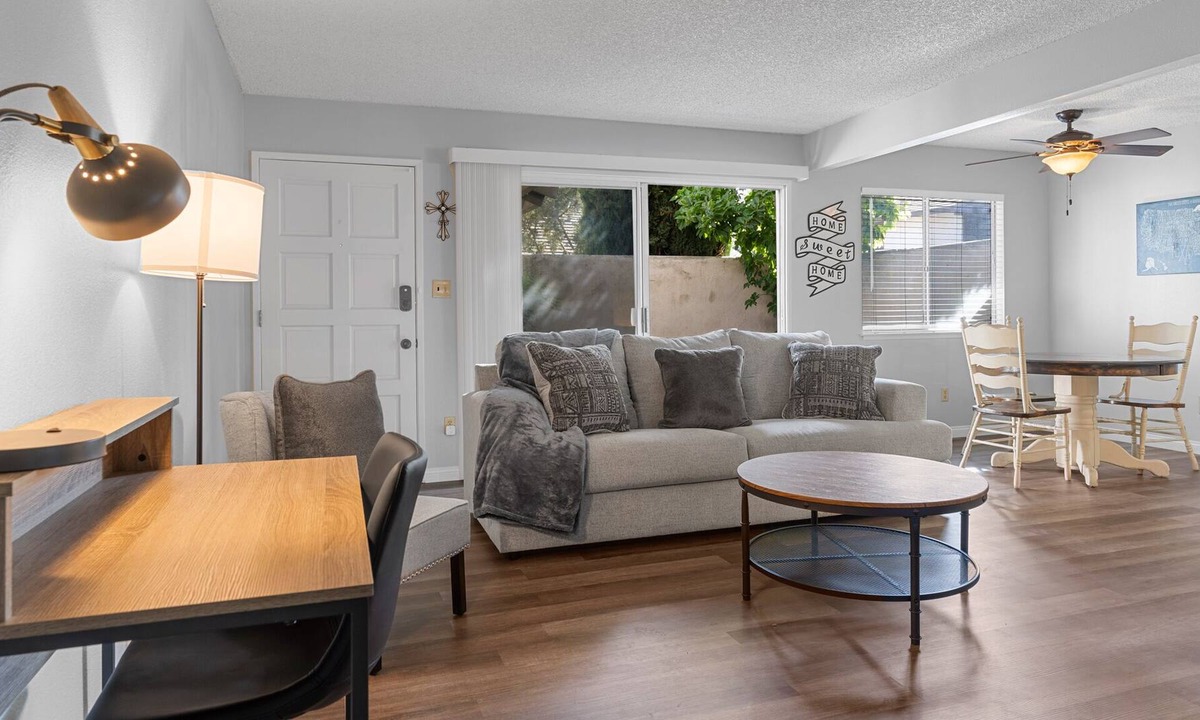 Bakersfield Condo | Charming & centrally located in Downtown!