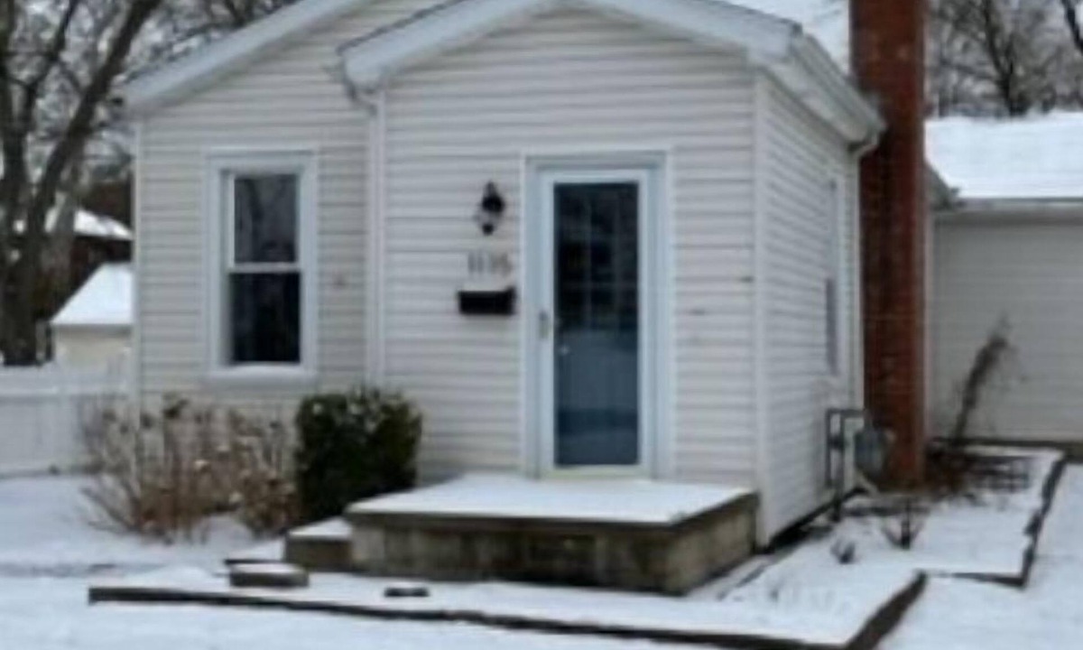Ashland House | Charming Century House - Next Door to Ashland University