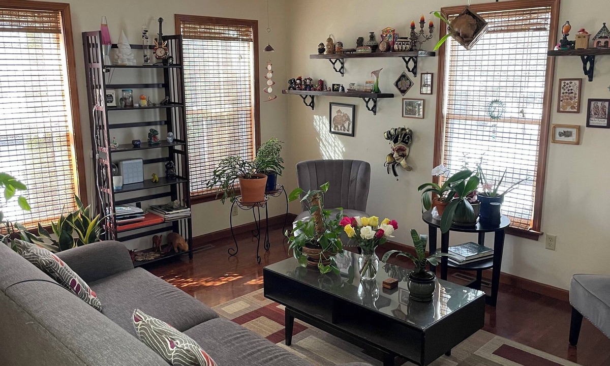Port Matilda House | Charming cul-de-sac 5BR 3.5BA in State College, PA