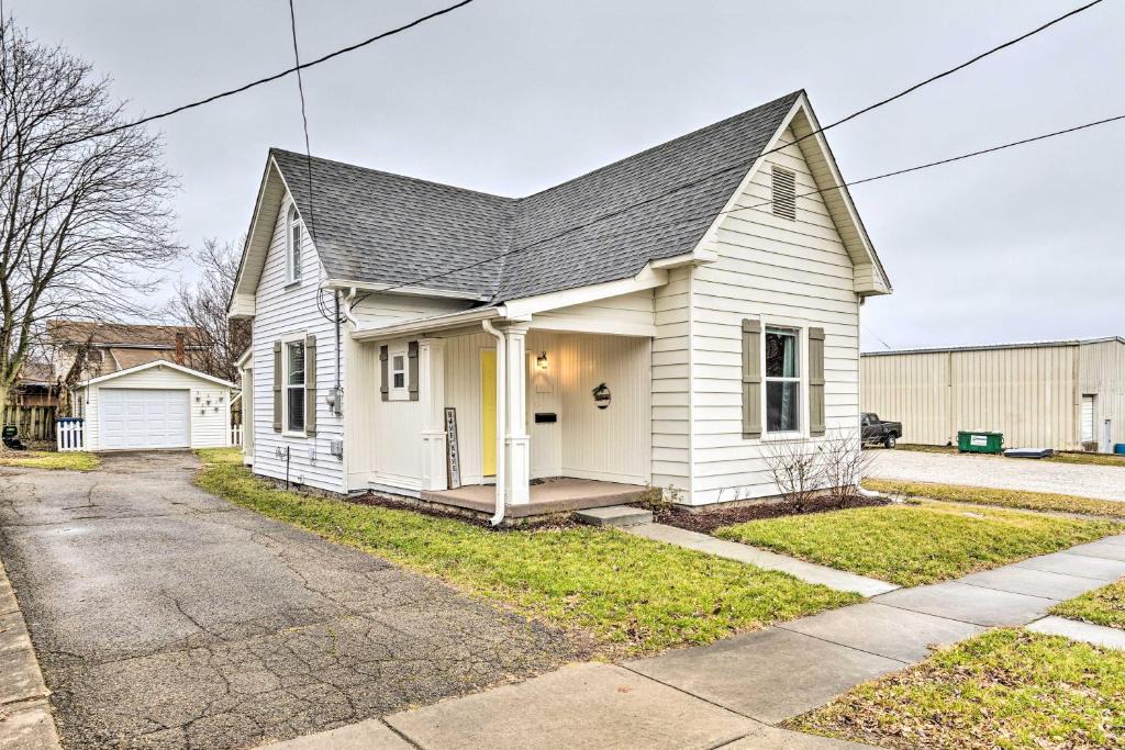 Greencastle House | Charming Greencastle Home Less Than 1 Mi to DePauw!