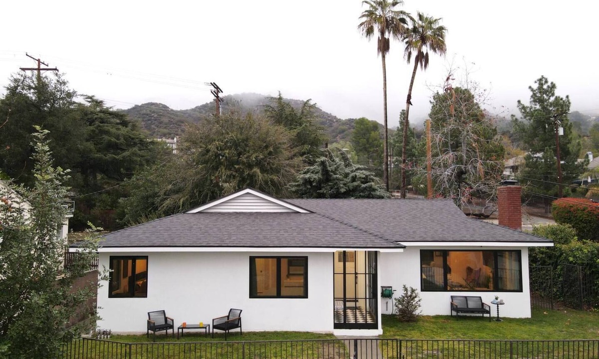 Crescenta Highlands House | Charming Home in Scenic La Crescenta Hills