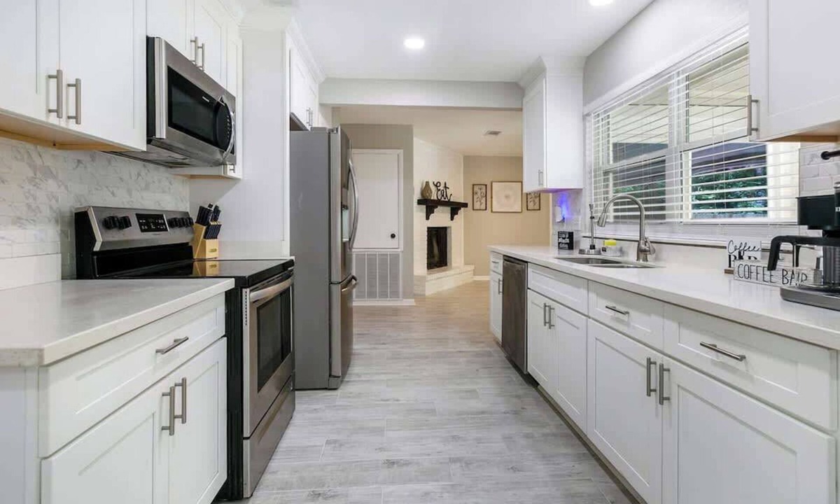 Slidell House | Charming Home