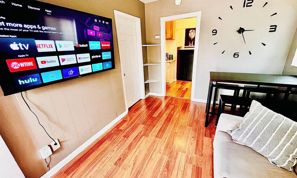 City Heights Apartment | Charming North Park Apartment 2beds w/Office Private Yard, Onsite Parking & Pets