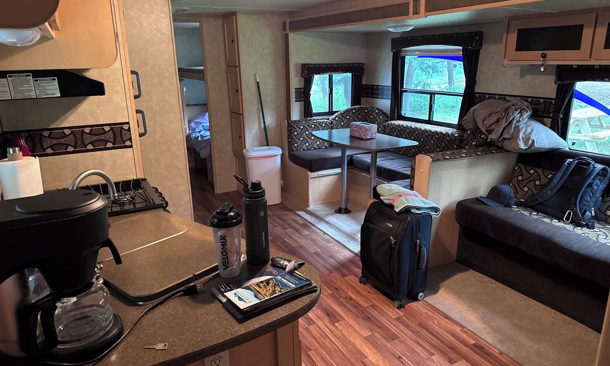 Woods Bay House | Charming RV with 2 bedrooms and WiFi, AC in peaceful Bigfork