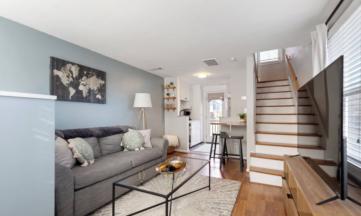 Fourth Ward House | Charming Uptown Charlotte Loft-style townhome with Private Garage!