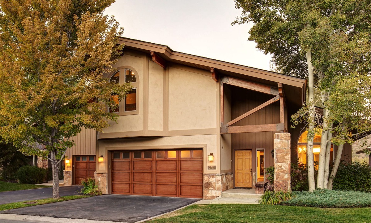 Park Meadows House | Charming Vacation Rental in the Heart of Park City with golf and mountain view