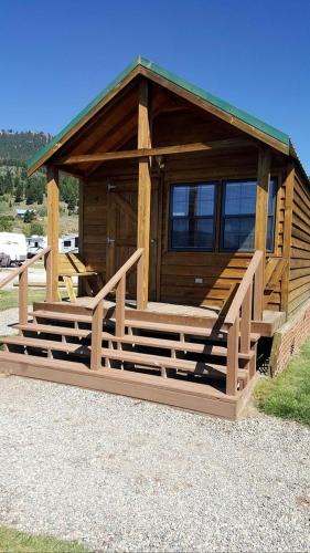 West Yellowstone House | Charming Wooden Cabin with Fire Pit near West Yellowstone, Montana