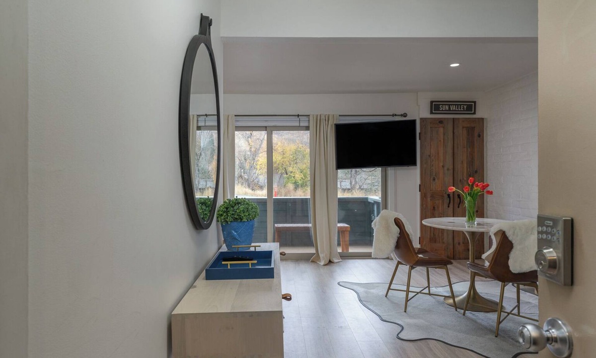 Ketchum Apartment | Christmas Availability! Studio Ketchum 2 blocks from downtown and walk to ski
