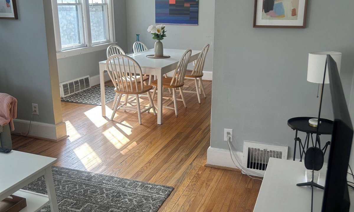 Royal Oak House | Classic 4-bedroom house in vibrant Royal Oak with AC and Wifi