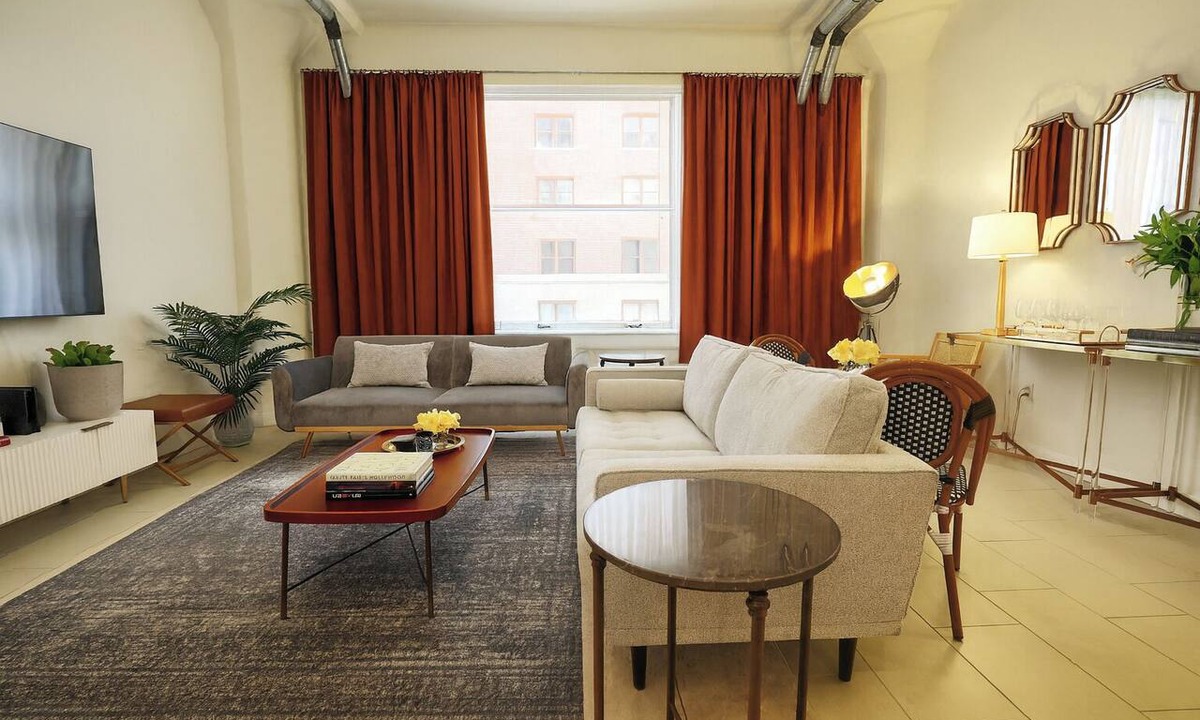 Historic Core Condo | Classic DTLA Glamour Loft w/Rooftop Pool, 360° Views + Parking