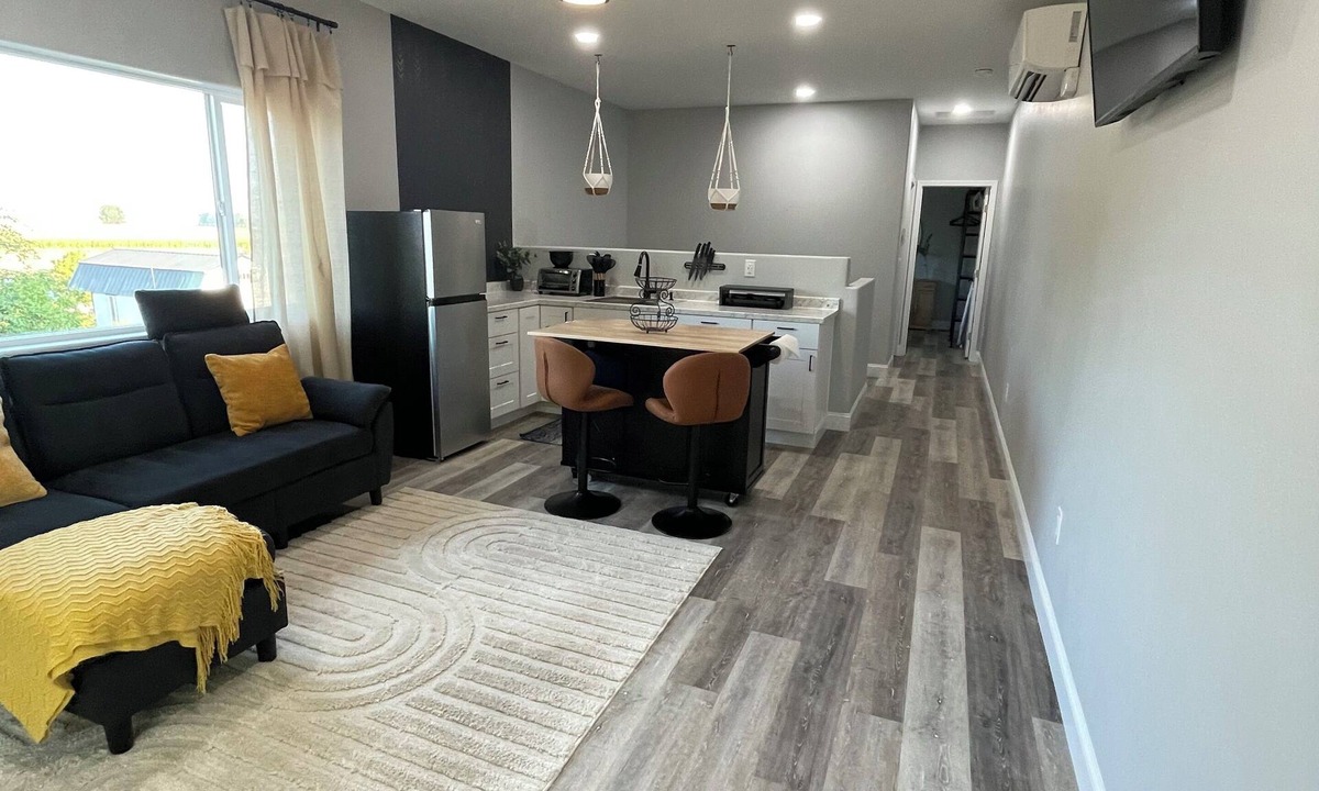 Twin Falls Apartment | Clean/private 1-bedroom with 1 car garage in beautiful Twin Falls